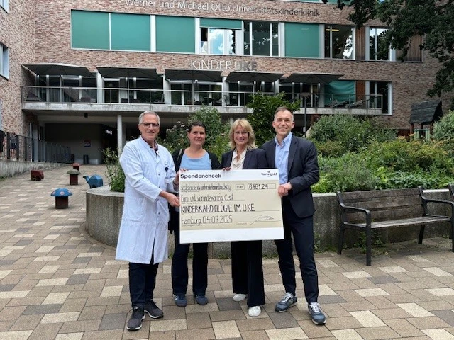 Scheckübergabe_Varengoldbank_04.07_2